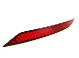 Vw .Jetta  2015-2018 Arka tampon reflektörü sol